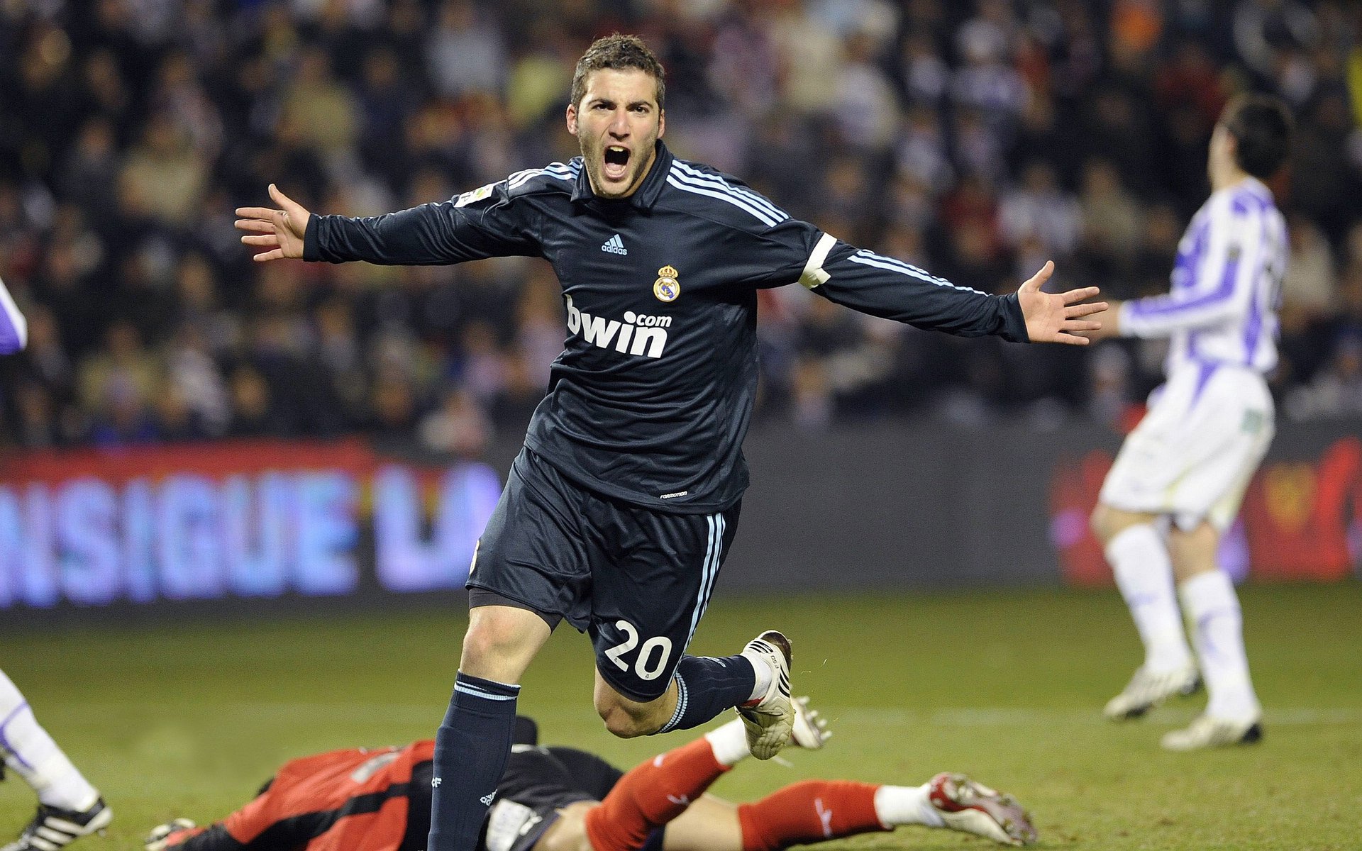 佩纳罗尔锋线状态火热,佩那罗尔